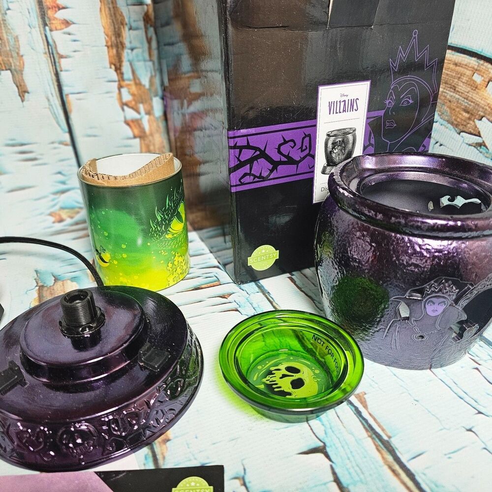 Scentsy Maleficent Made for Mayhem Warmer New in Box Disney Villains